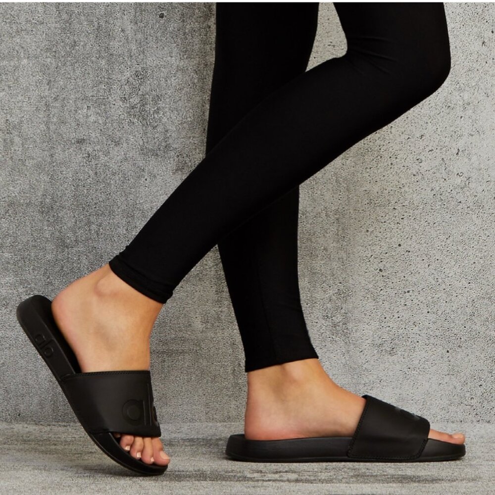 Alo Yoga IT 2 Slides Black